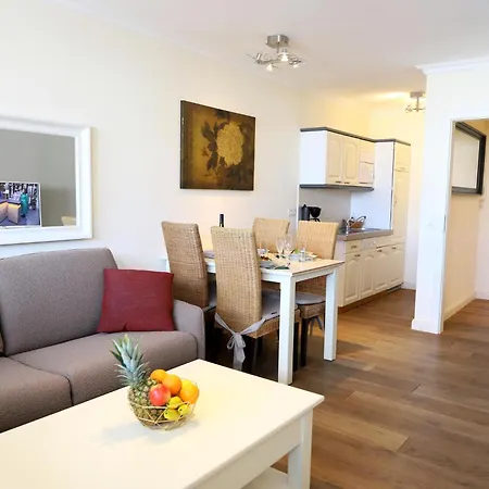Appartement Hochwertiges Und Komfortables 1-zimmer-appartement Mit Balkon *