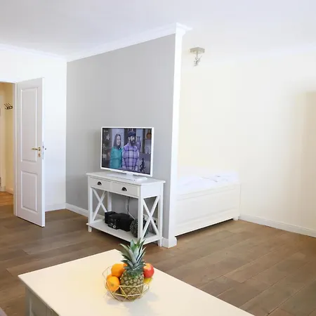 Hochwertiges Und Komfortables 1-zimmer-appartement Mit Balkon Appartement Westerland