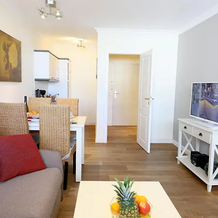 Hochwertiges Und Komfortables 1-zimmer-appartement Mit Balkon *